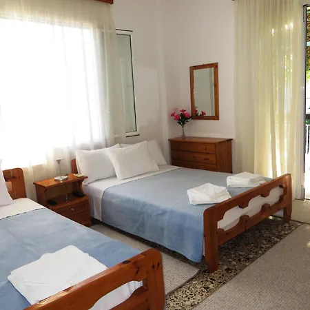Blue Sky Apartments & Rooms Xiropigado Room photo